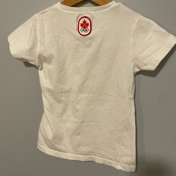 Hudson’s Bay Team Canada Olympics White Embroidered Short Sleeve T-Shirt - Picture 2 of 5